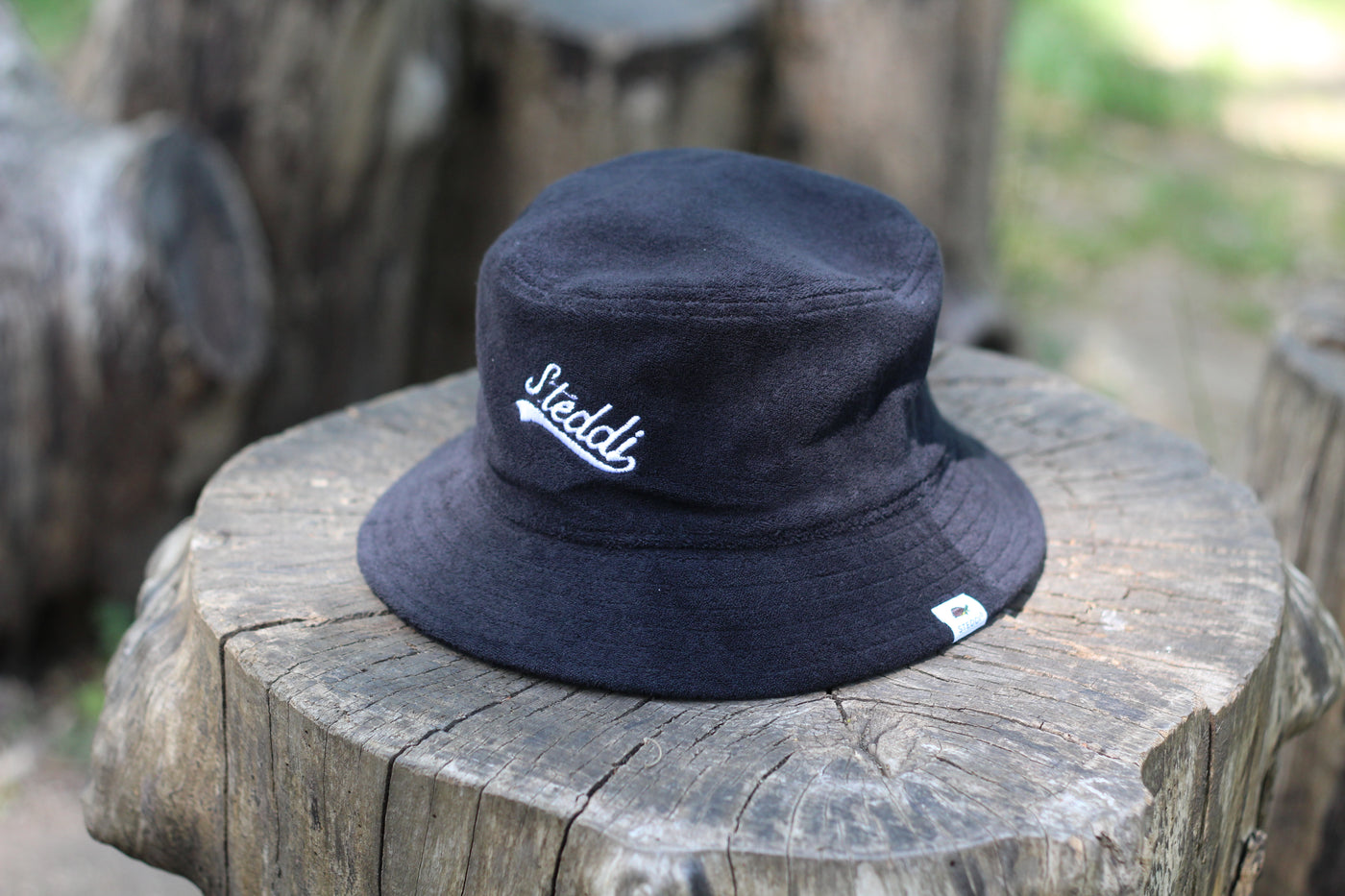 STEDDI TERRY BUCKET HAT